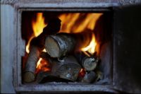 Пик «печных» пожаров приходится именно на отопительный сезон, на период холодов